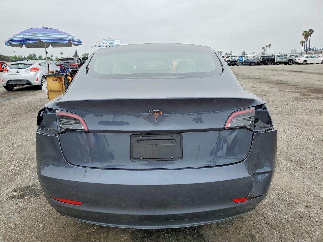 2023 Tesla Model 3 - Фото 6