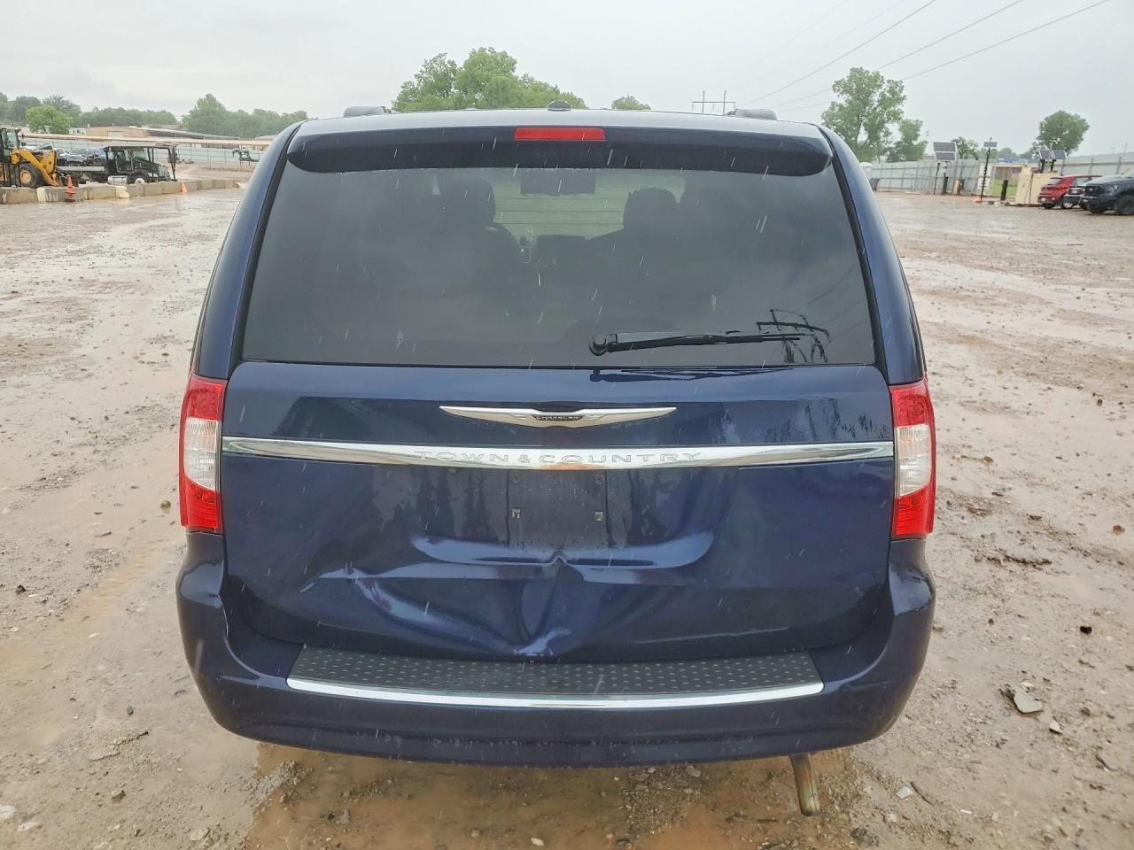 2013 Chrysler Town & Country Touring - Фото 6