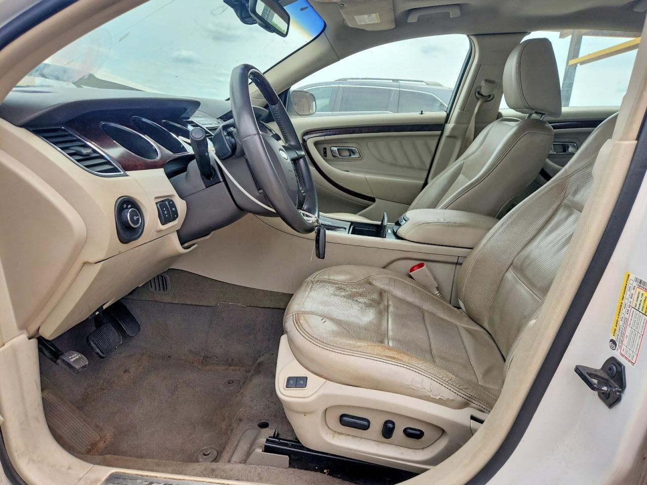 2011 Ford Taurus Limited - Image 7