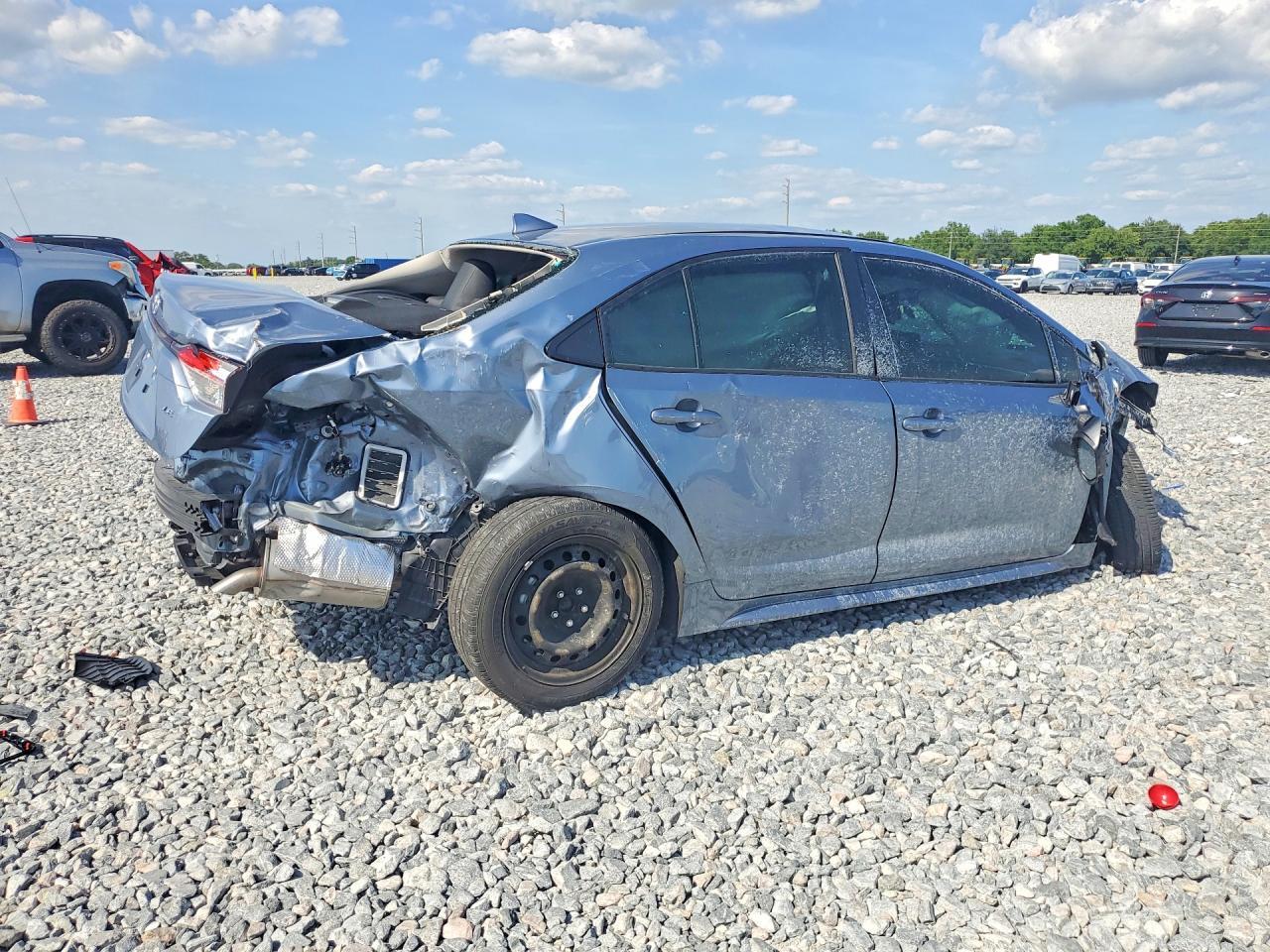 2020 Toyota Corolla Le - Image 3