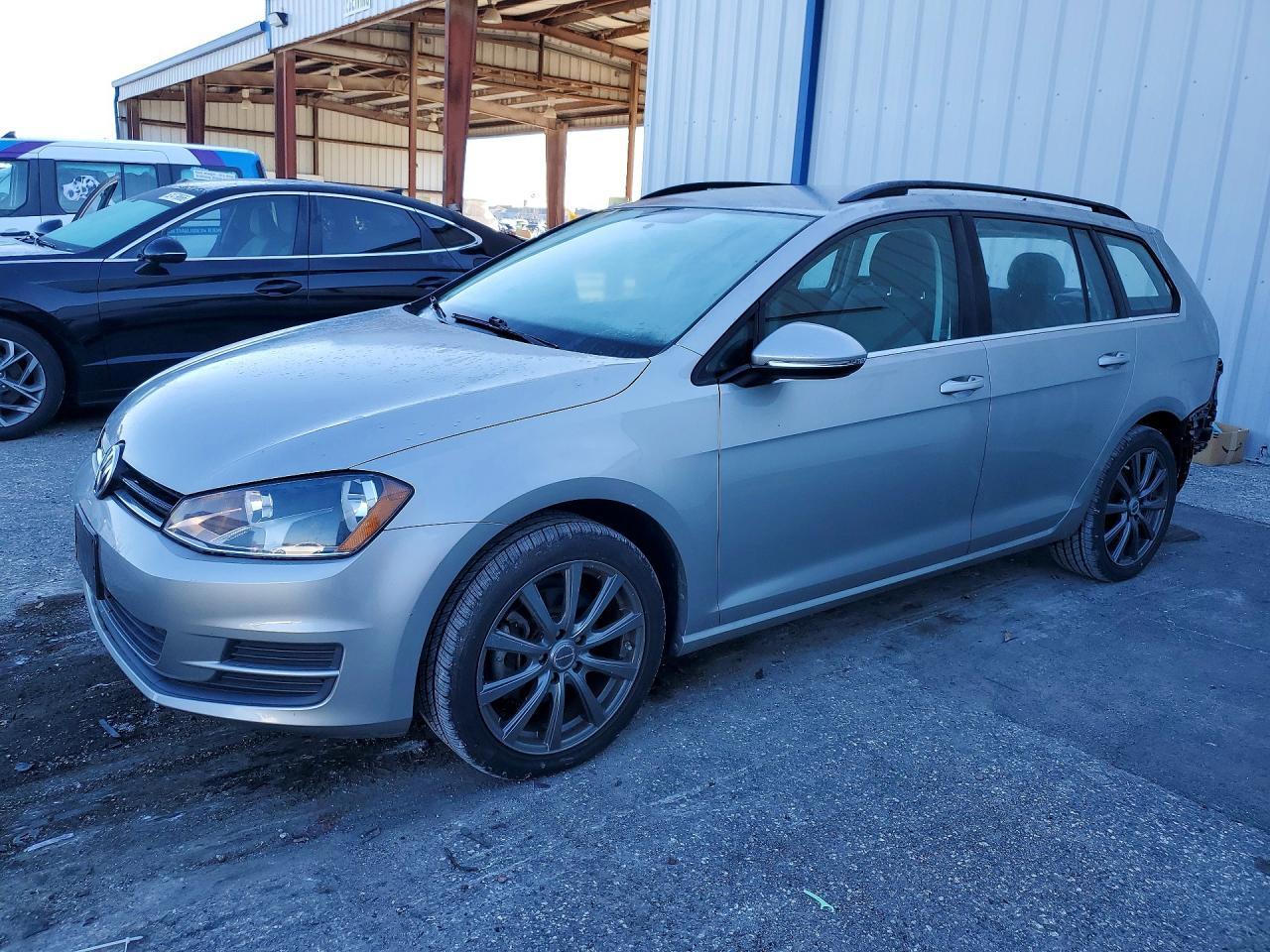 2015 Volkswagen Golf Sportwagen Tdi S