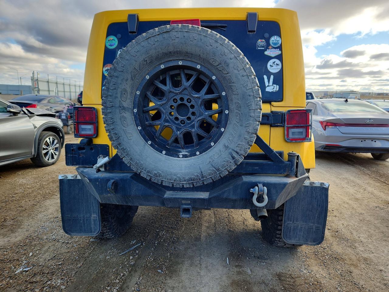 2015 Jeep Wrangler Unlimited Sahara - Фото 6
