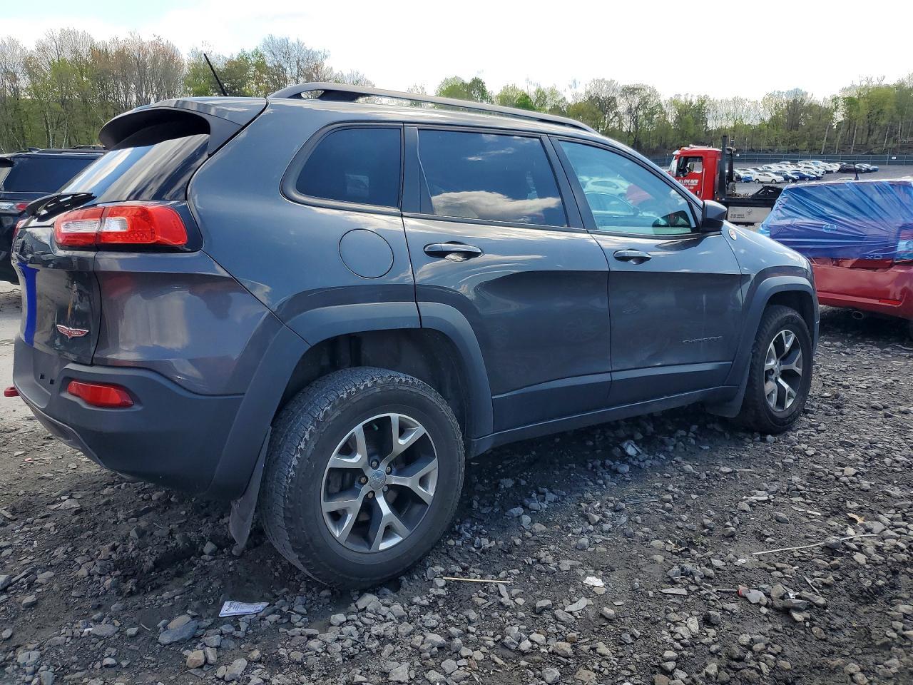 2015 Jeep Cherokee Trailhawk - Image 3
