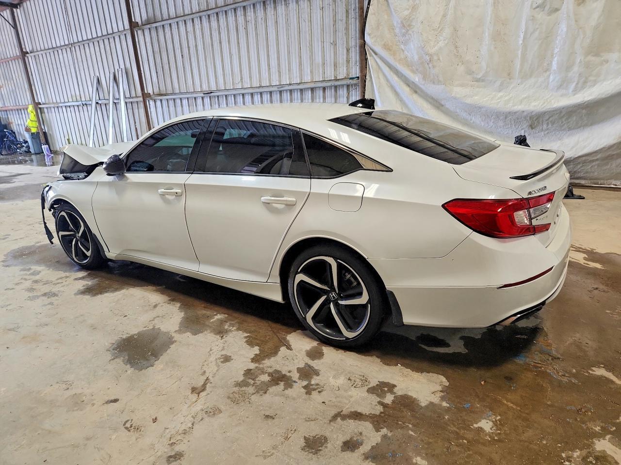 2022 Honda Accord Sport - Фото 2