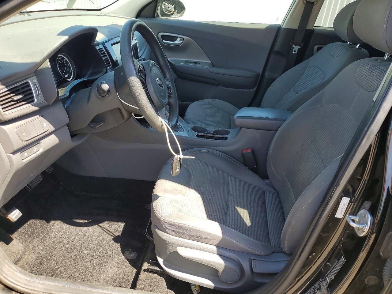 2017 Kia Niro Lx - Image 7