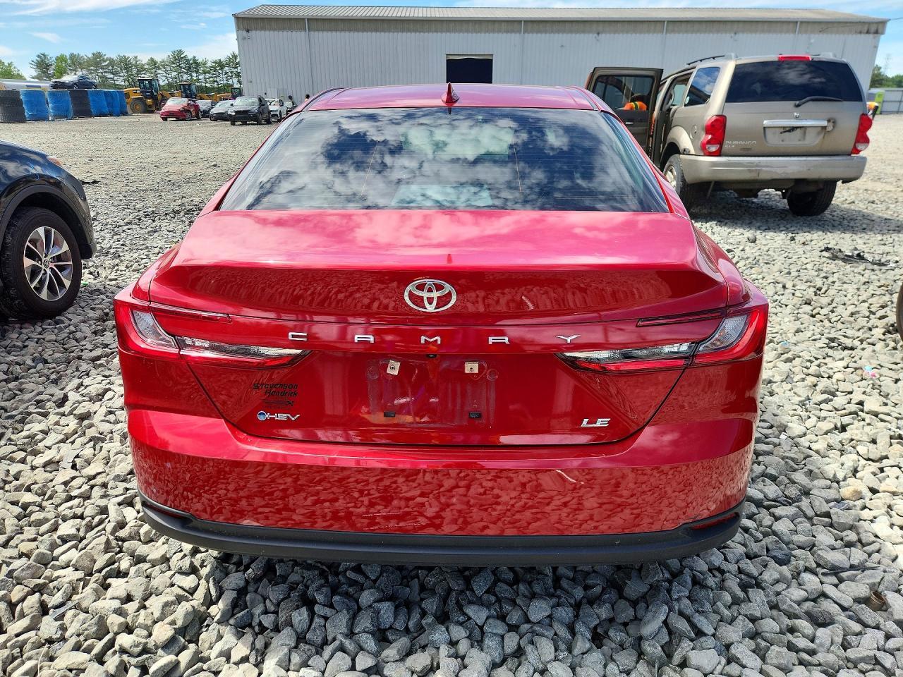2025 Toyota Camry Le - Фото 6