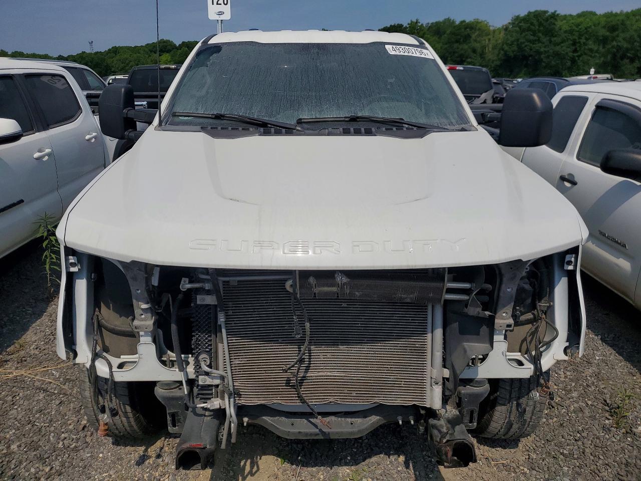 2022 Ford F250 Super Duty - Фото 5
