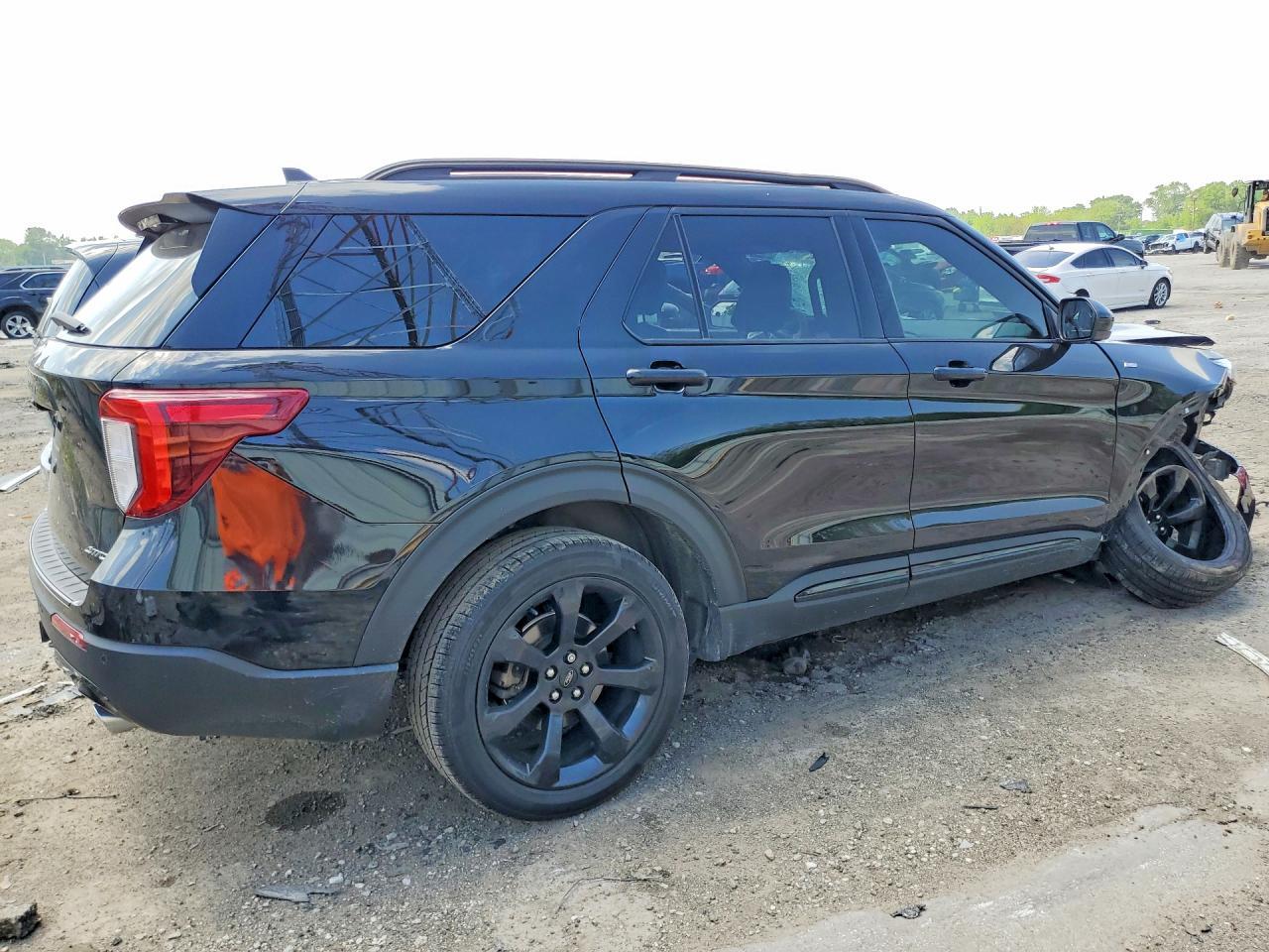 2022 Ford Explorer St-Line - Фото 3