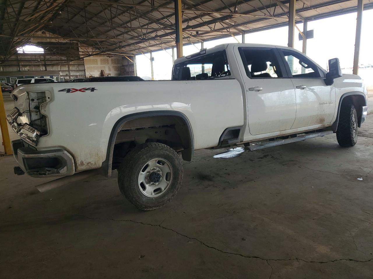 2024 Chevrolet Silverado K2500 Heavy Duty Lt - Image 3