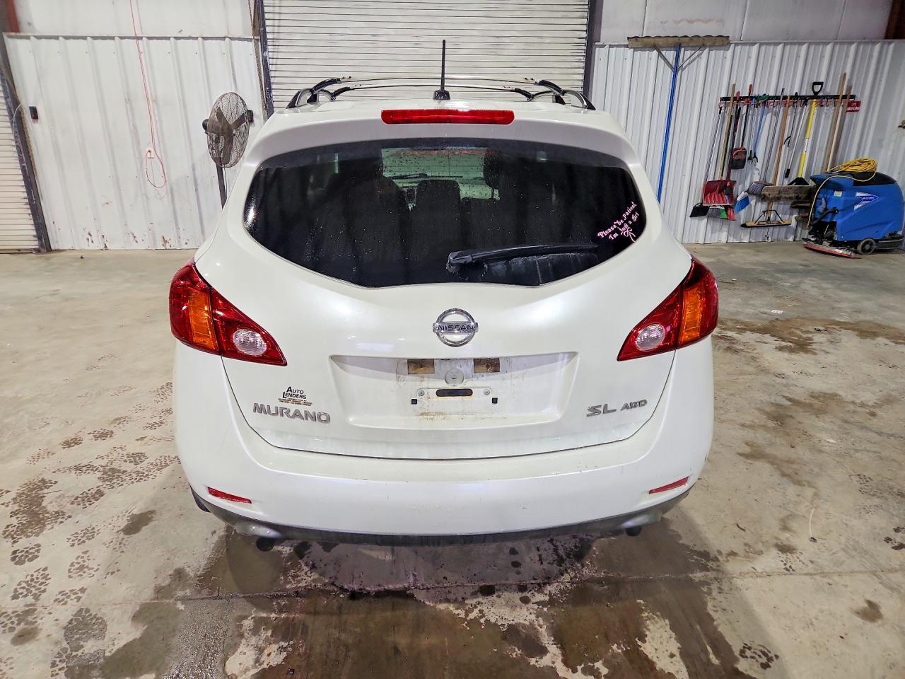 2010 Nissan Murano S - Фото 6