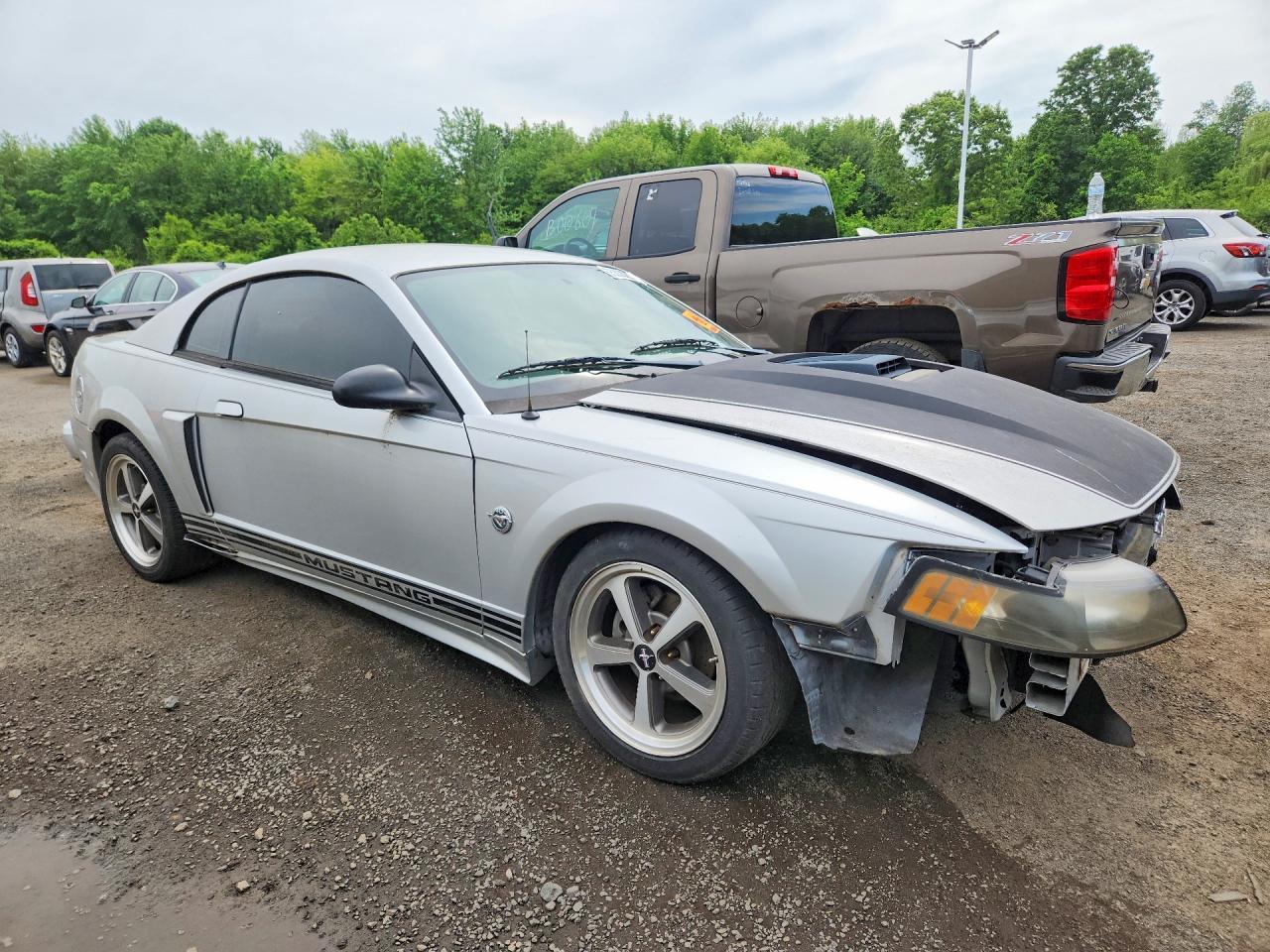 2004 Ford Mustang - Image 4
