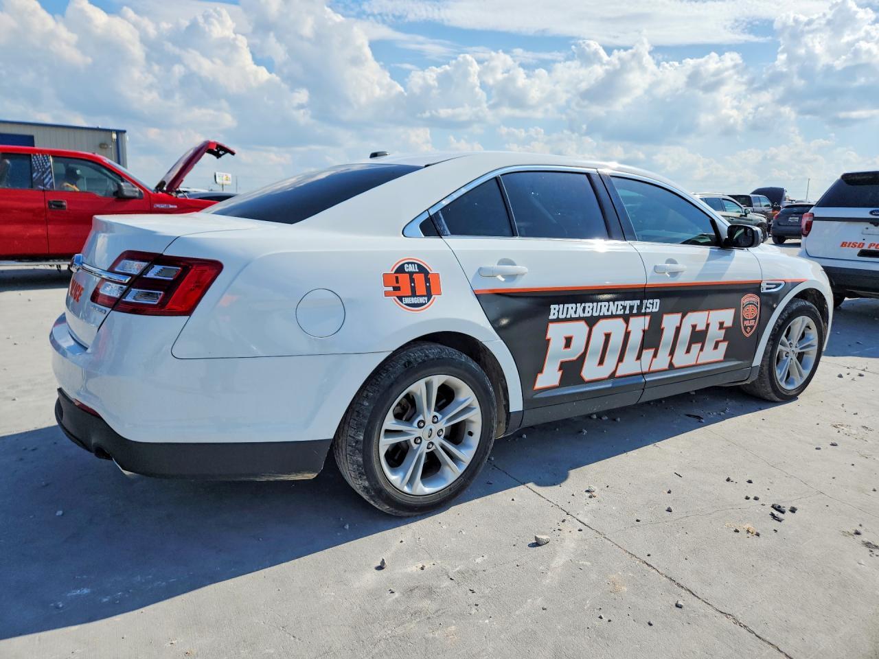 2018 Ford Taurus Se - Image 3