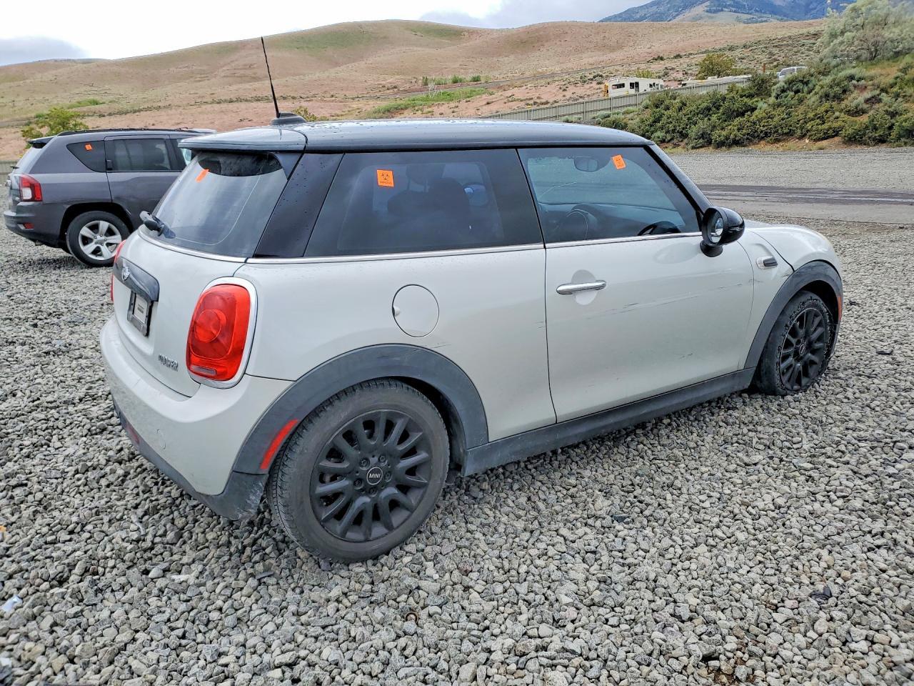 2017 Mini Cooper - Image 3