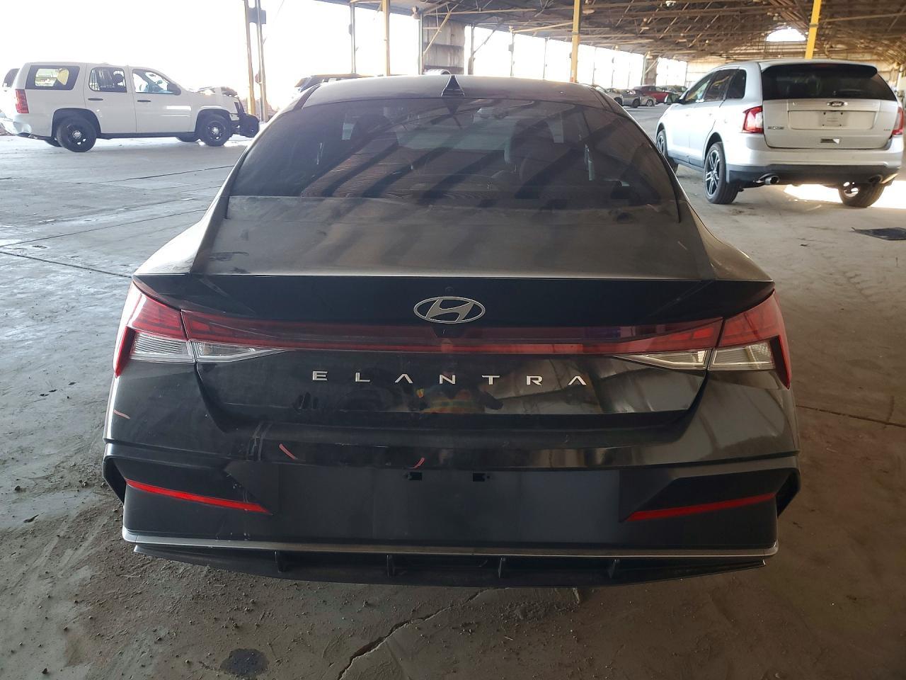 2024 Hyundai Elantra Sel - Image 6