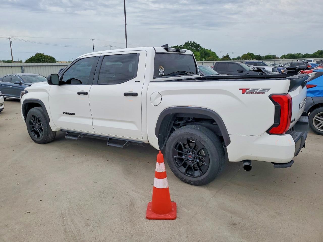2023 Toyota Tundra Sr5 - Фото 2