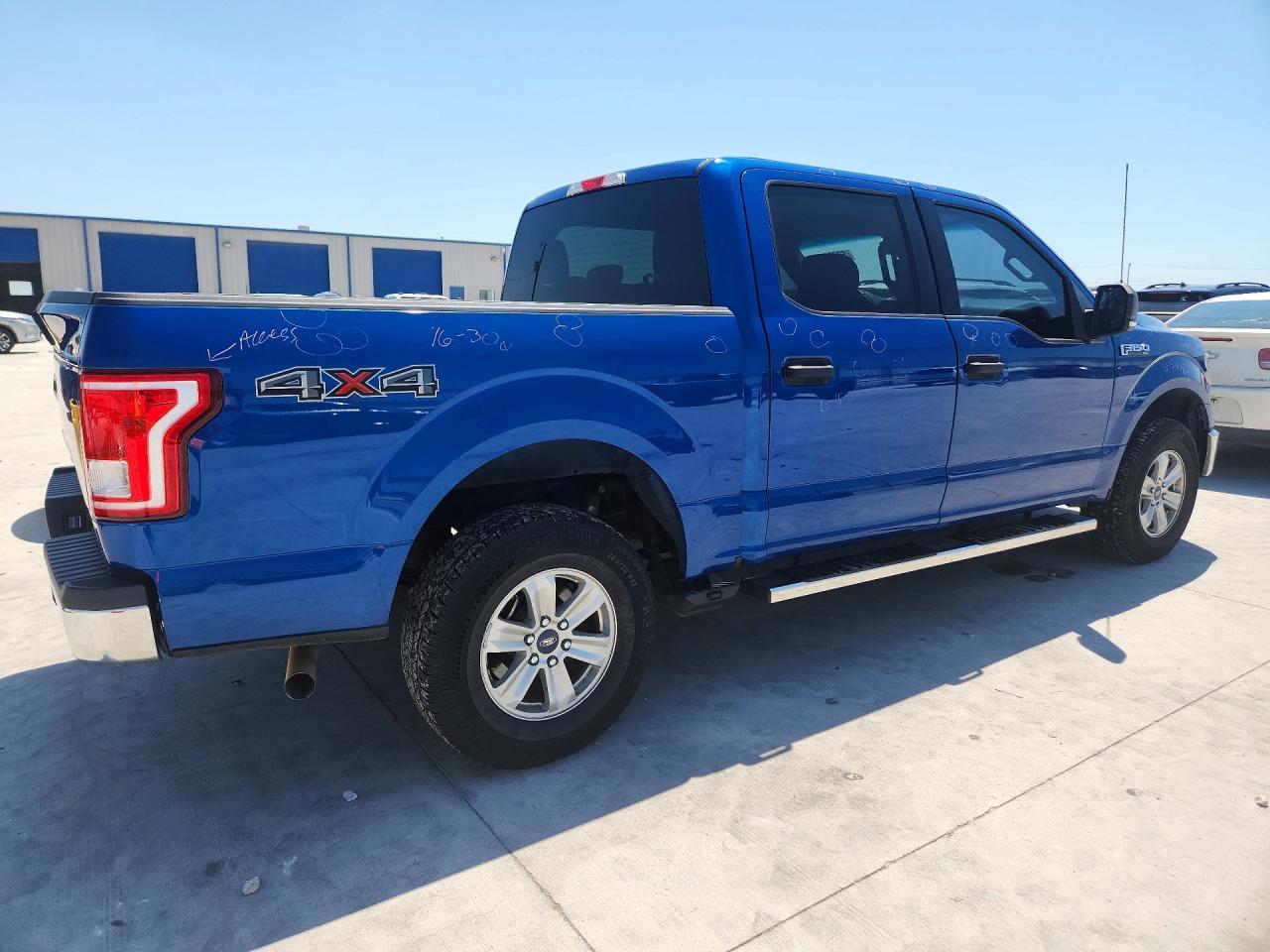 2017 Ford F150 - Фото 3