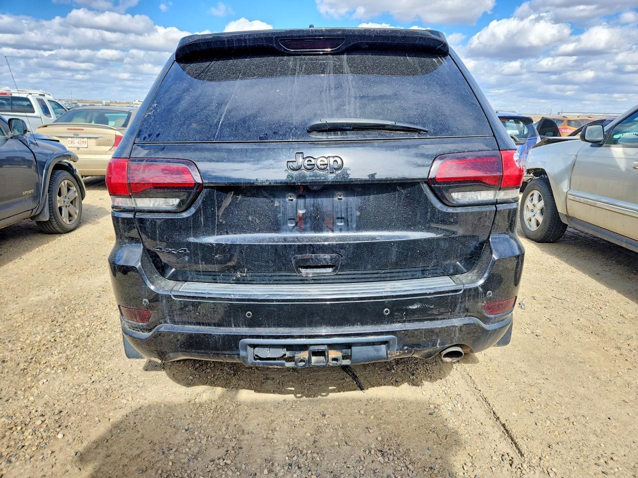 2017 Jeep Grand Cherokee Laredo - Image 6