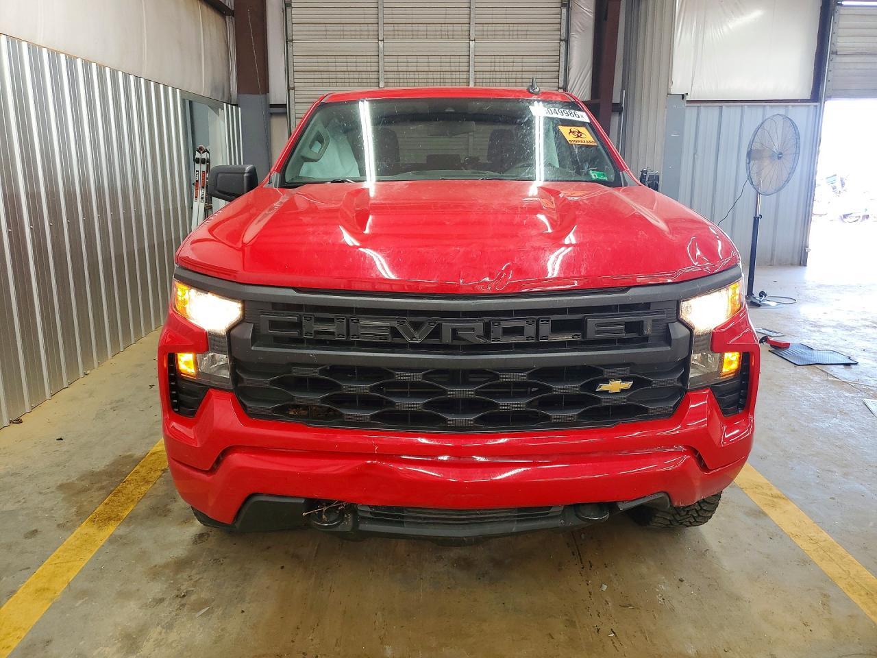 2022 Chevrolet Silverado K1500 Custom - Фото 5