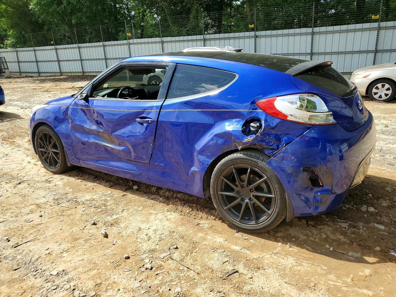 2012 Hyundai Veloster Base - Image 2