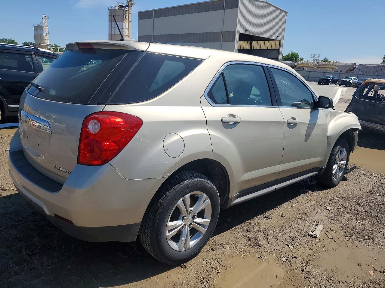 2015 Chevrolet Equinox Ls - Фото 3