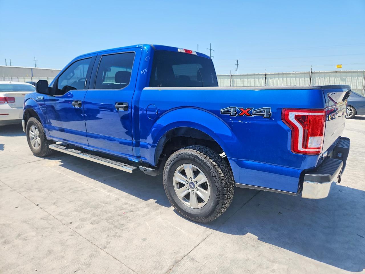 2017 Ford F150 - Фото 2