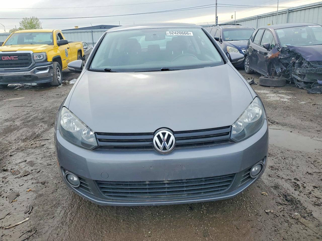 2013 Volkswagen Golf - Image 5