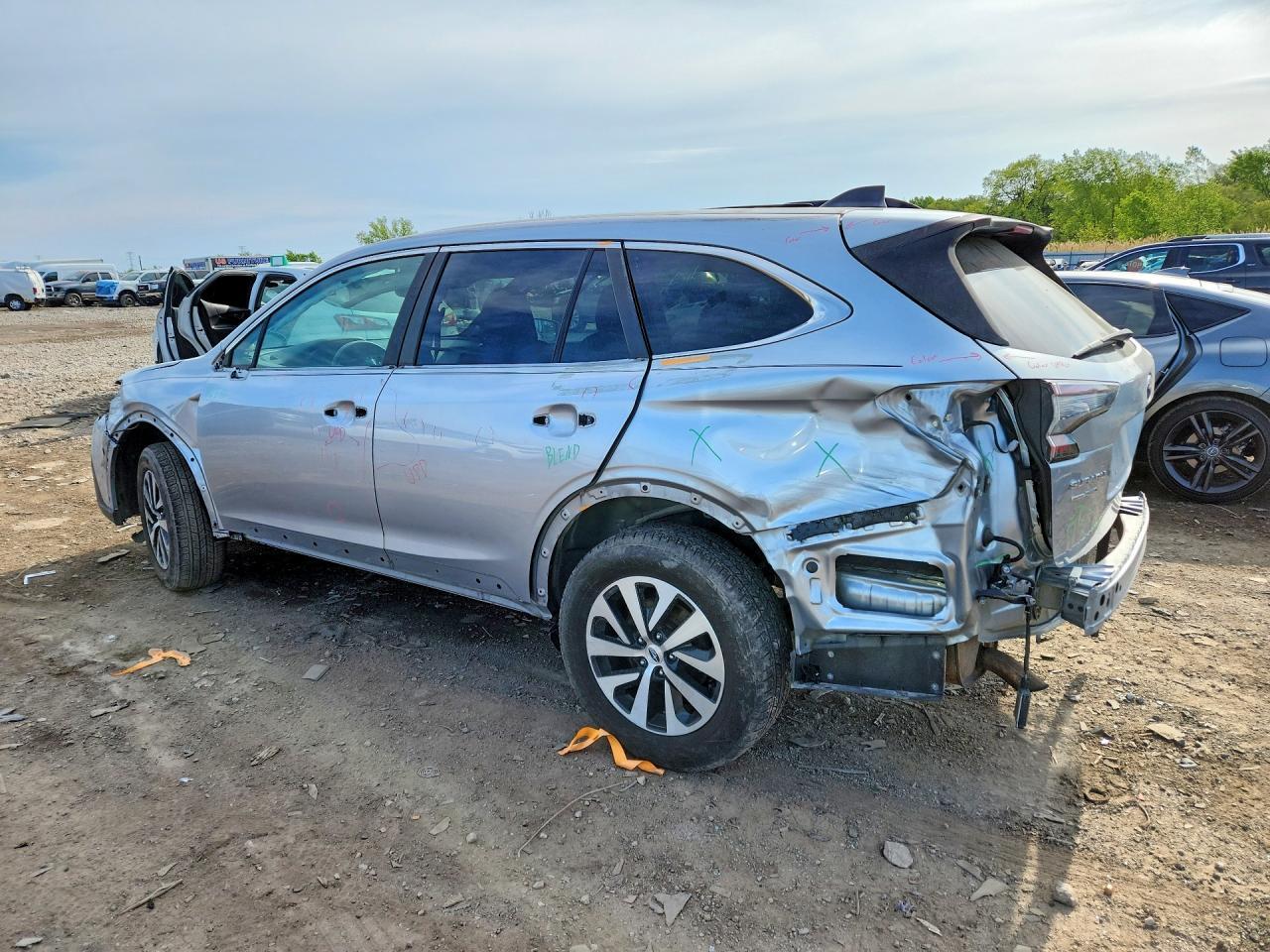 2020 Subaru Outback Premium - Фото 2