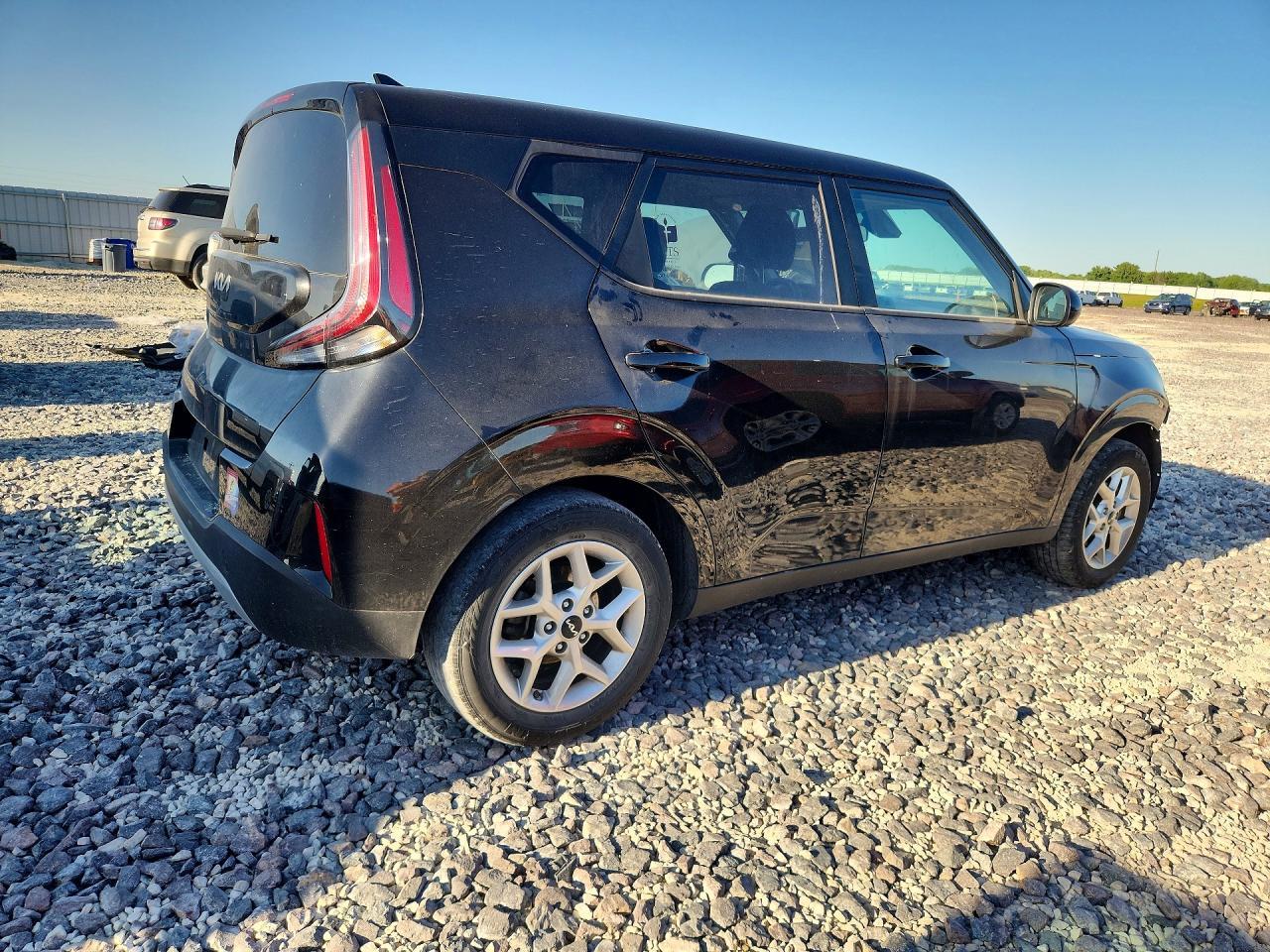 2024 Kia Soul Lx - Image 3