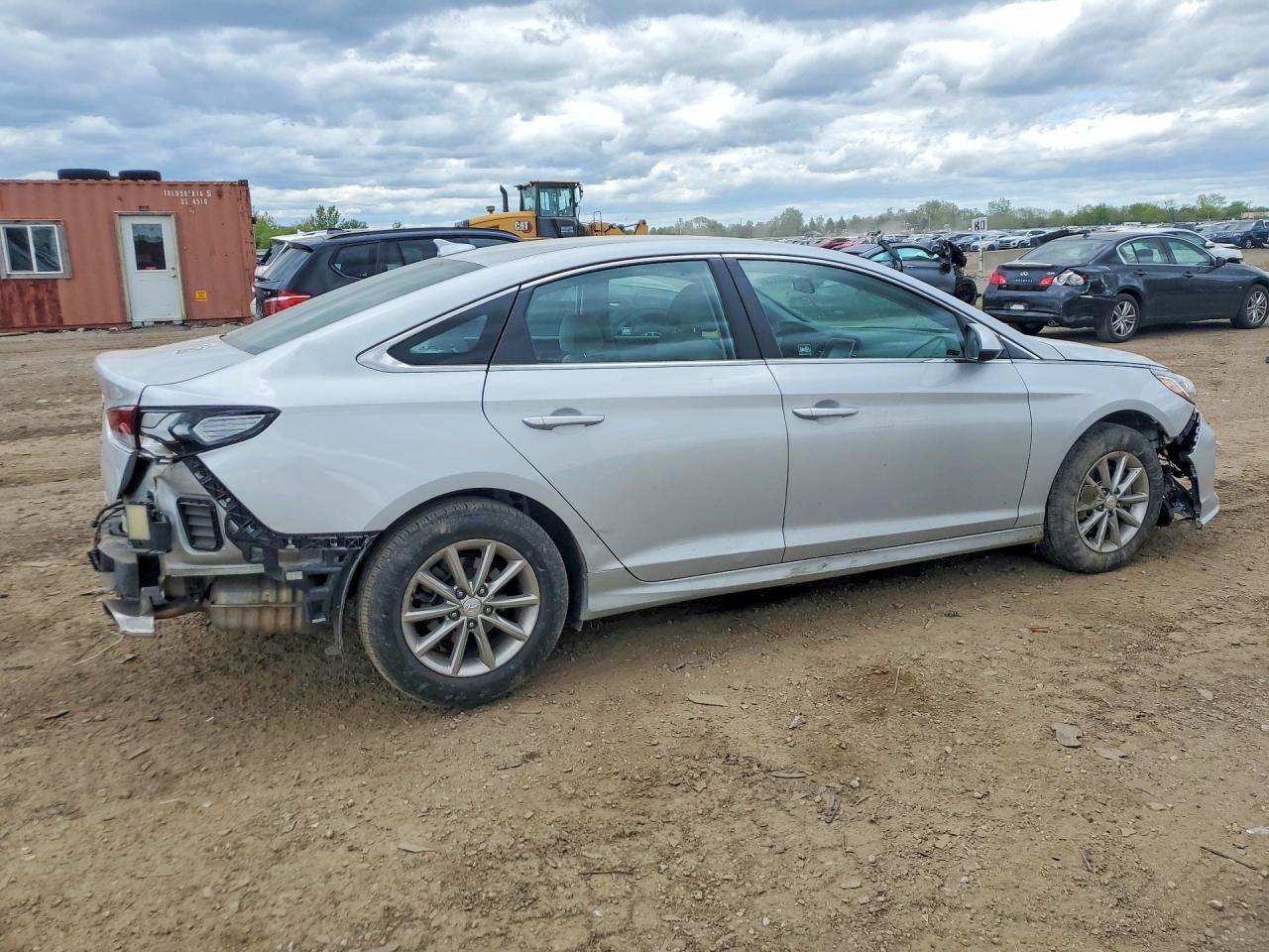 2019 Hyundai Sonata Se - Image 3