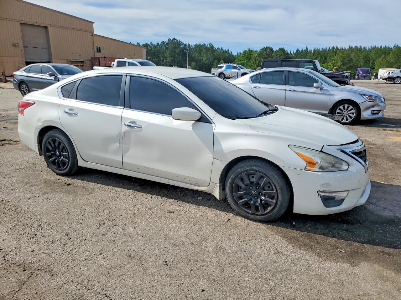 2013 Nissan Altima 2.5 - Фото 4