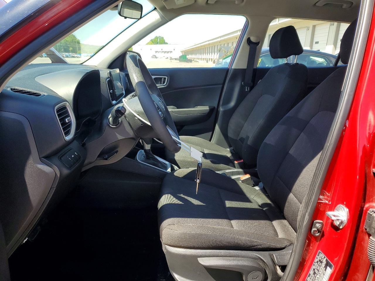 2021 Hyundai Venue Se - Image 7