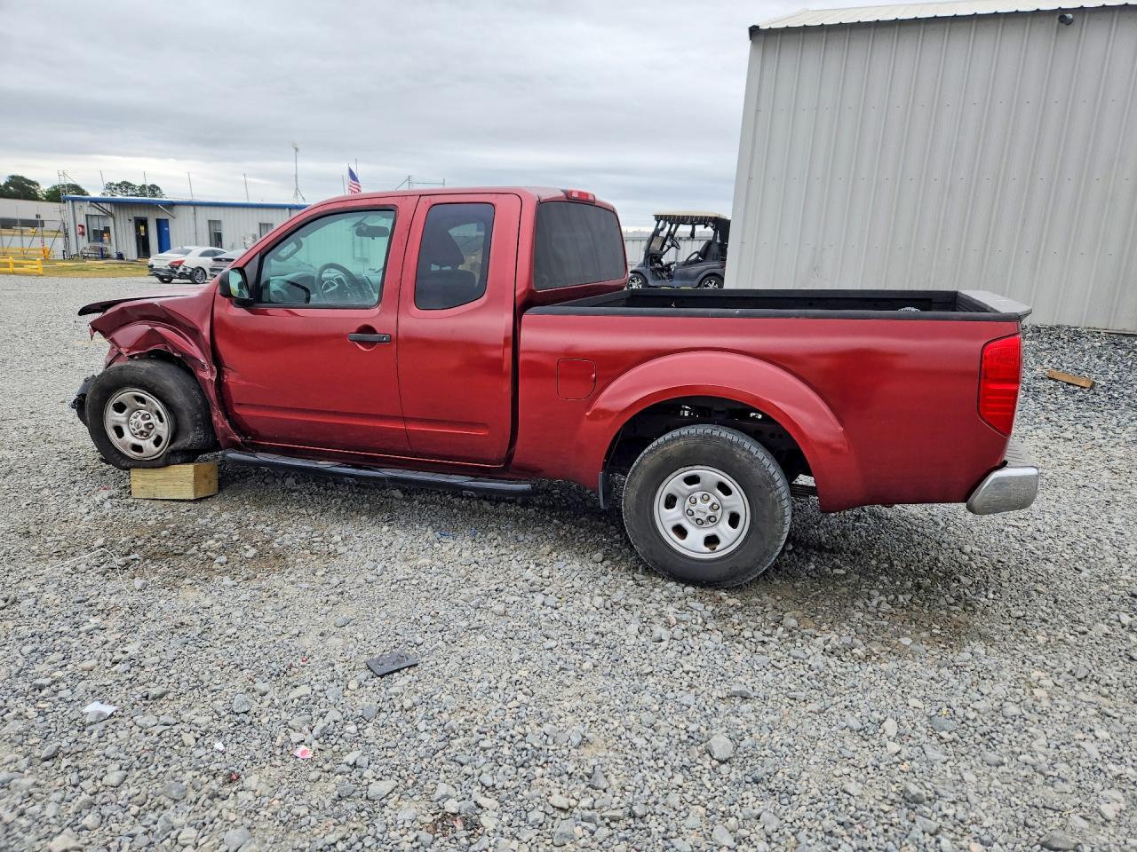 2016 Nissan Frontier S - Image 2