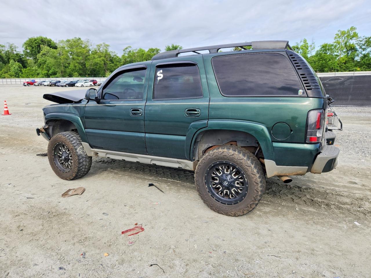 2004 Chevrolet Tahoe - Image 2