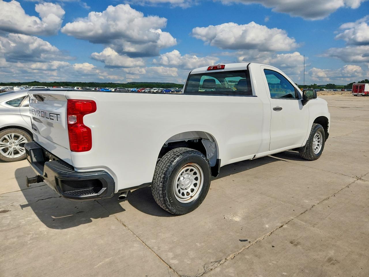 2021 Chevrolet Silverado C1500 - Image 3