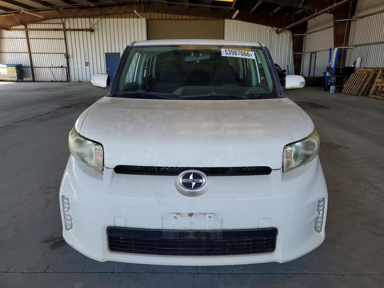 2013 Scion Xb Base - Фото 5