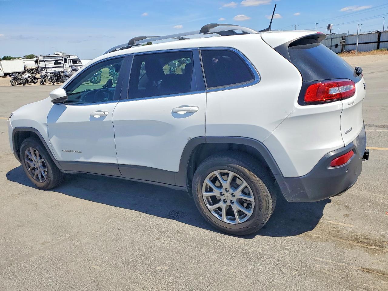 2017 Jeep Cherokee Latitude - Фото 2
