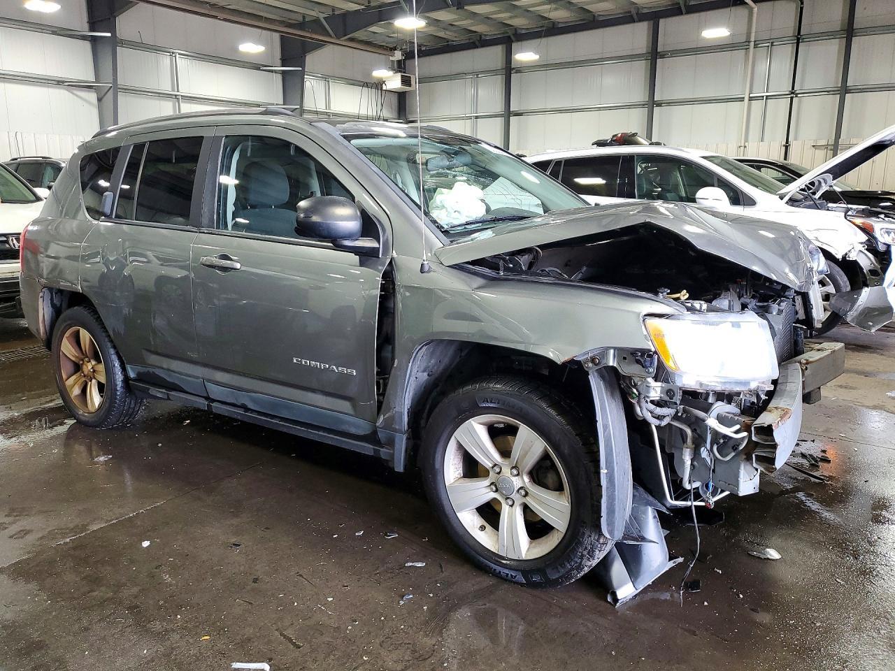 2011 Jeep Compass Sport - Фото 4