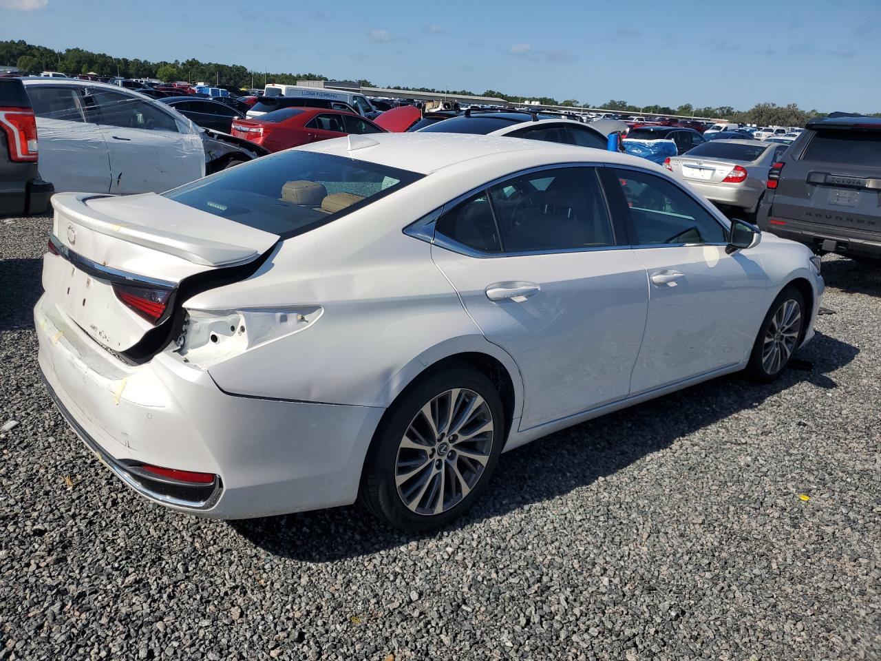 2021 Lexus Es 250 Base - Фото 3