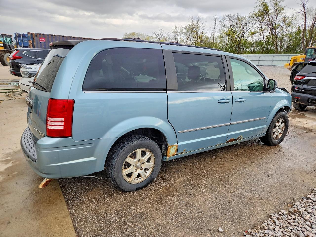 2009 Chrysler Town & Country Touring - Фото 3