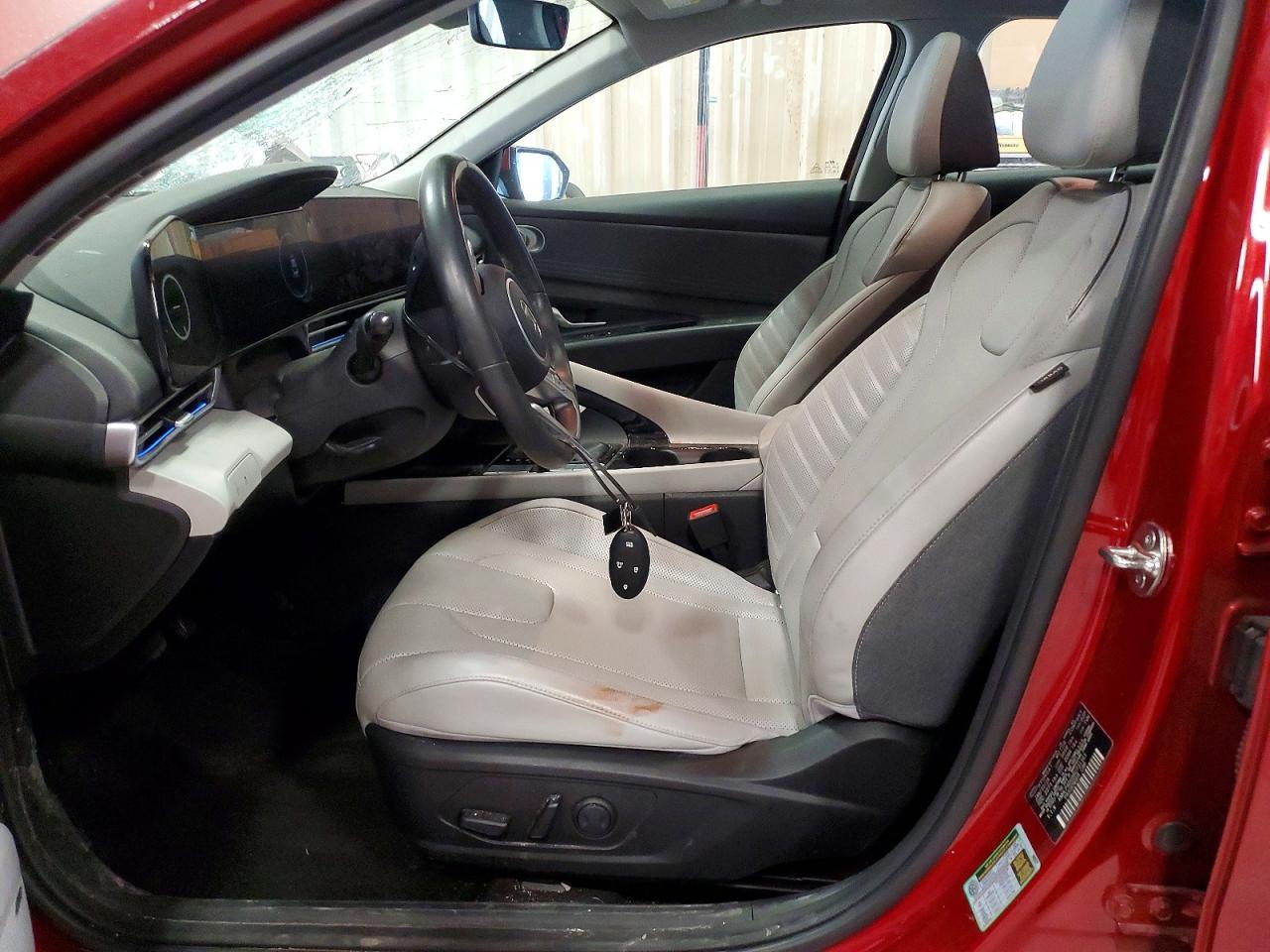 2024 Hyundai Elantra Limited - Image 7