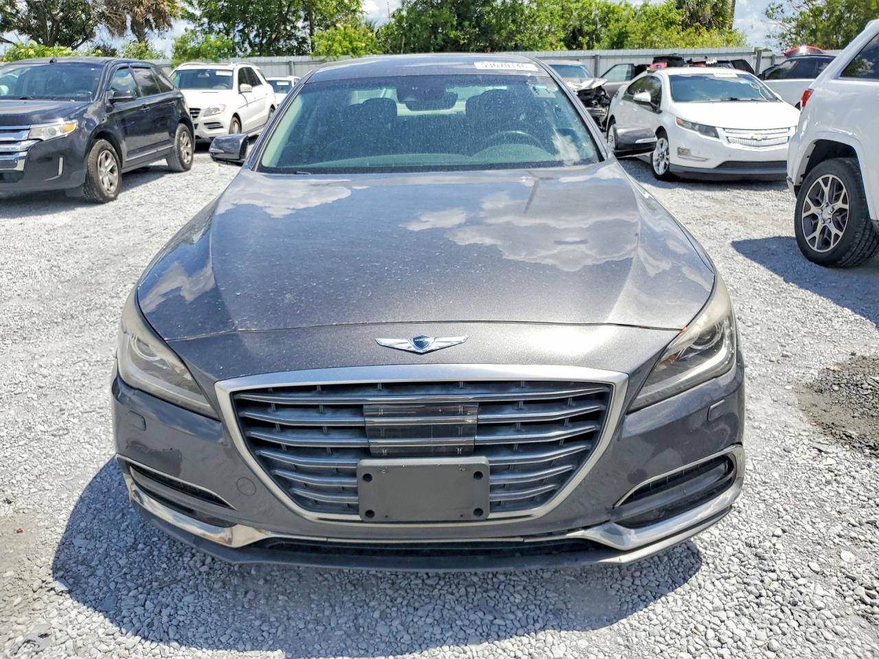 2018 Genesis G80 3.8 - Image 5