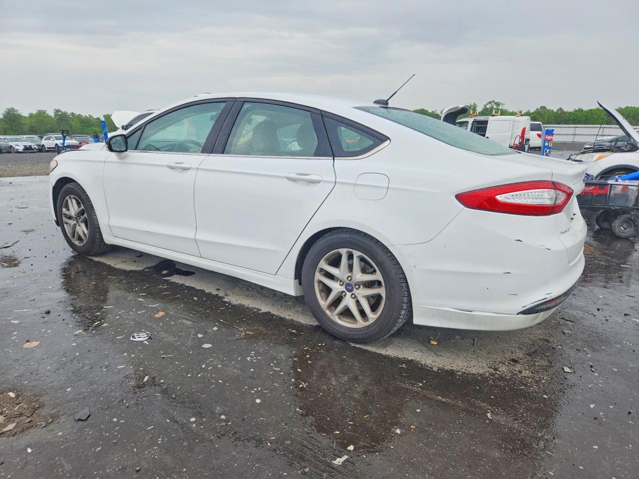 2016 Ford Fusion Se - Фото 2