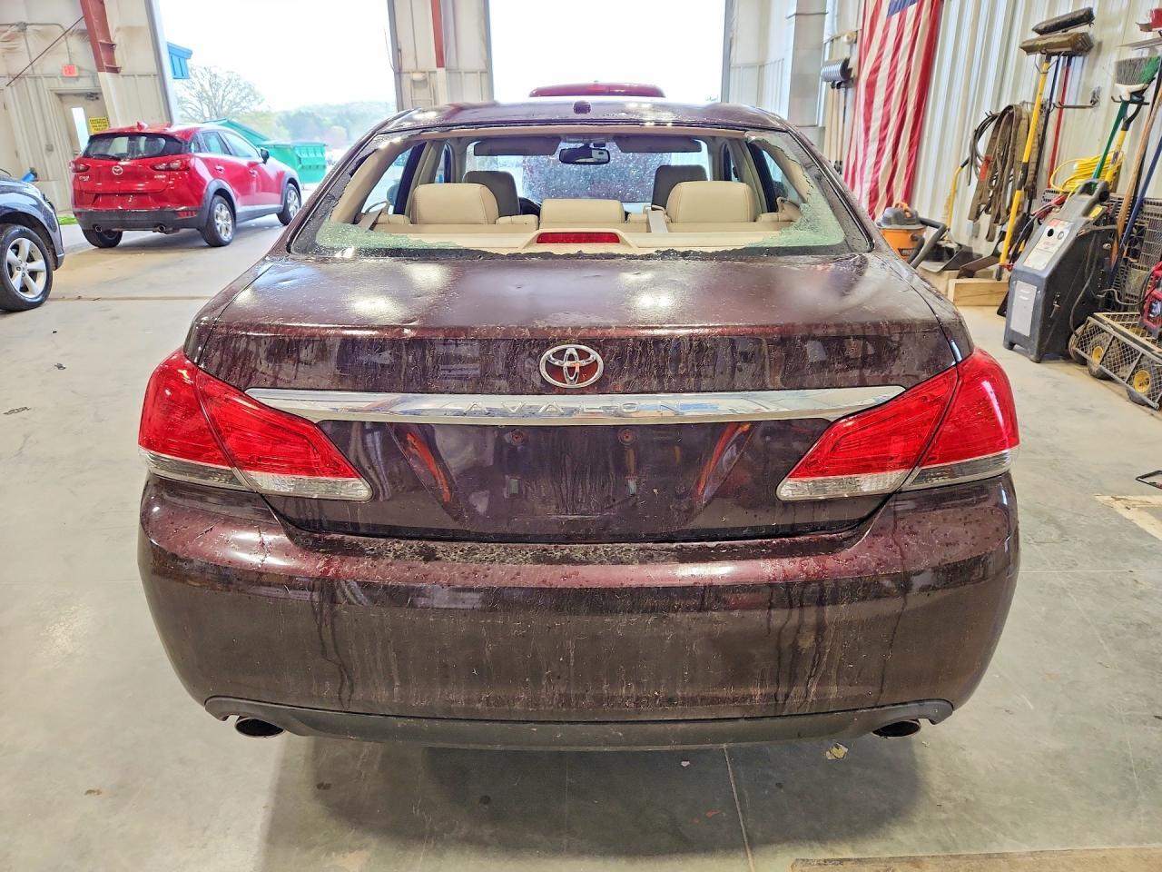 2011 Toyota Avalon Limited - Фото 6