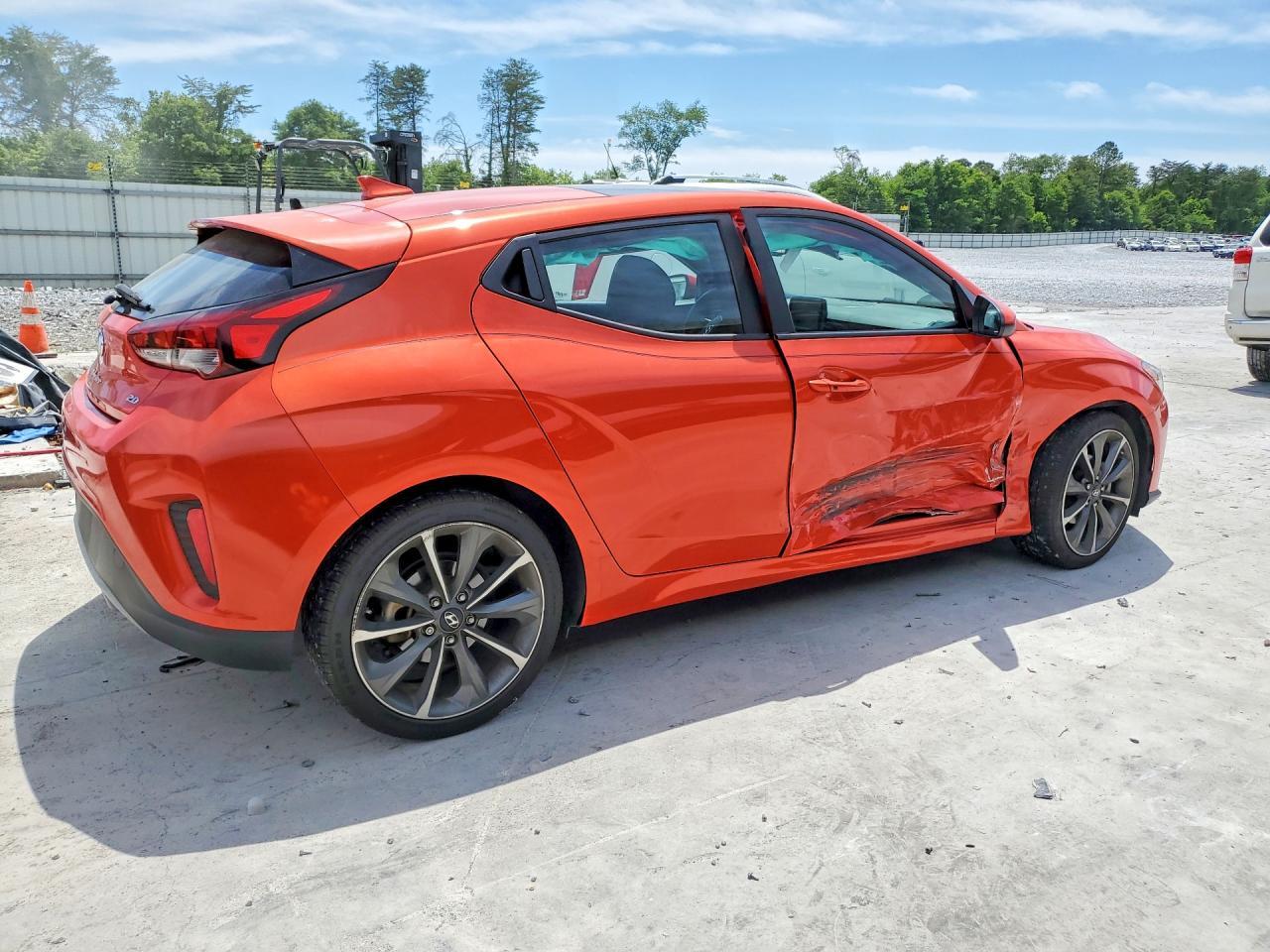 2020 Hyundai Veloster 2.0L Premium - Фото 3