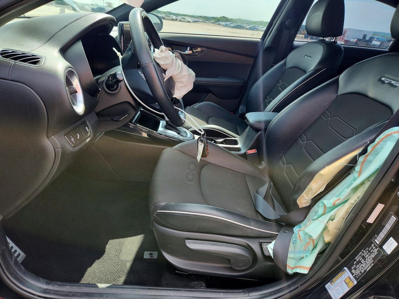 2023 Kia Forte Gt Line - Фото 7