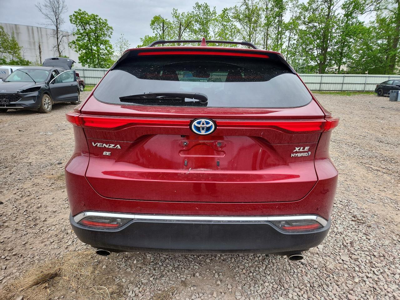 2022 Toyota Venza Xle - Image 6