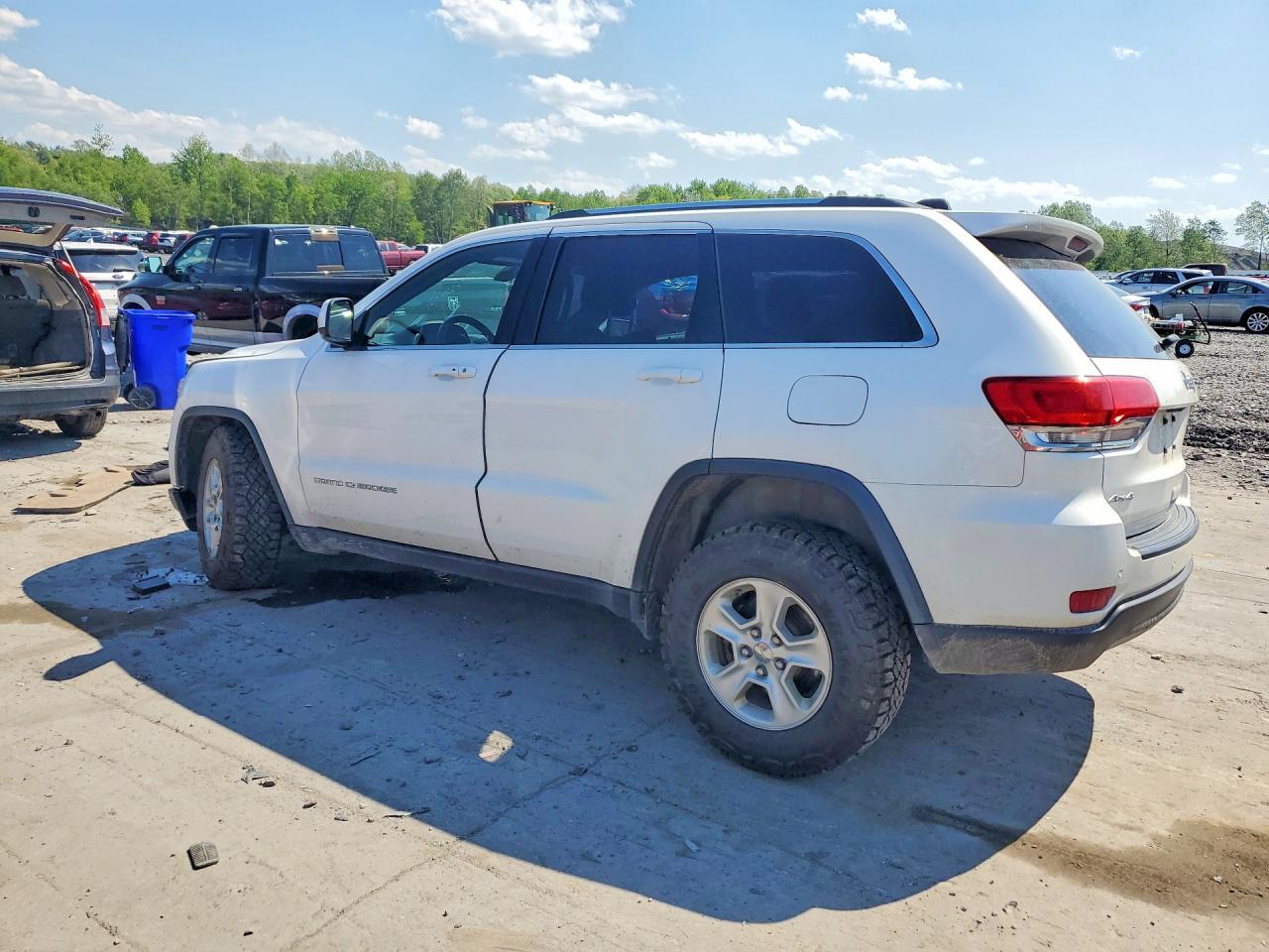 2016 Jeep Grand Cherokee Laredo - Фото 2