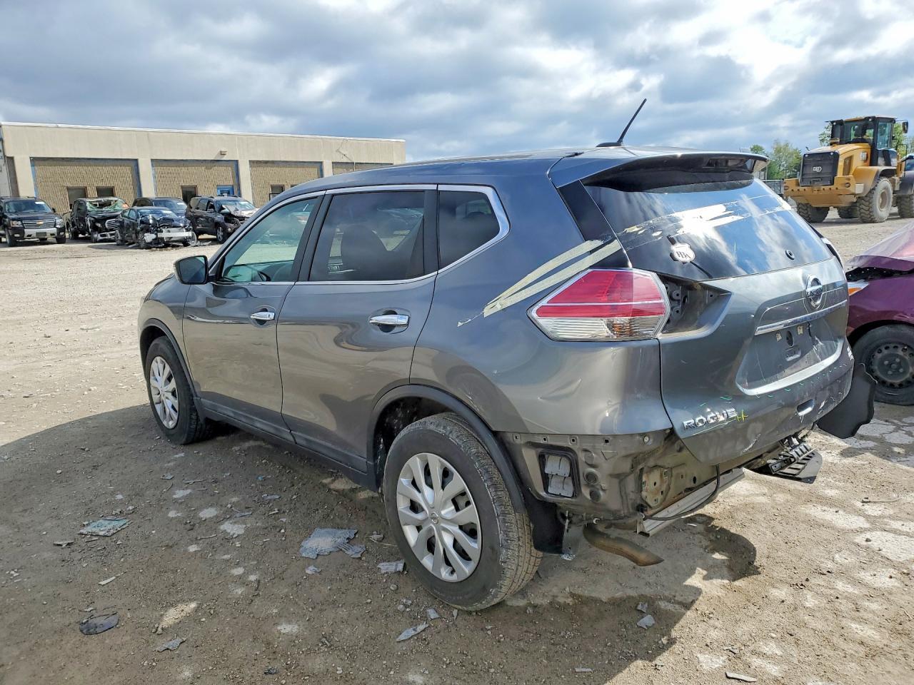 2015 Nissan Rogue S - Фото 2