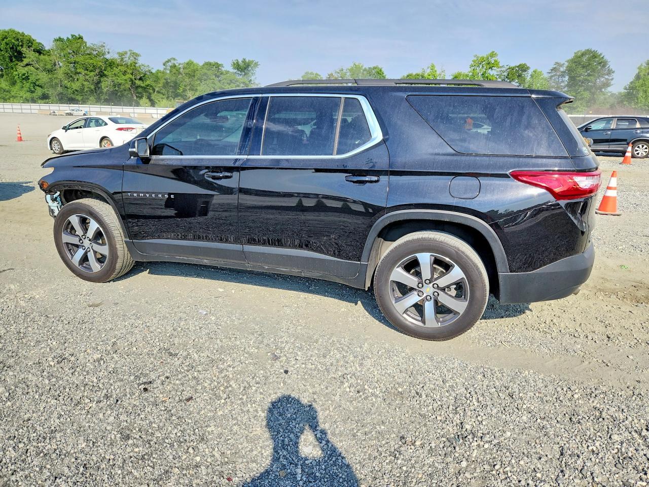 2021 Chevrolet Traverse Lt - Image 2