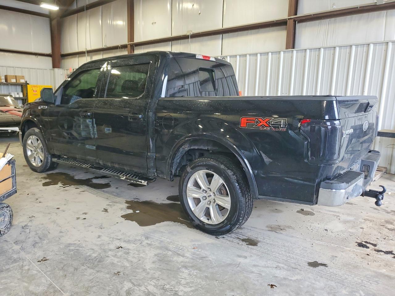 2016 Ford F150 Supercrew - Фото 2